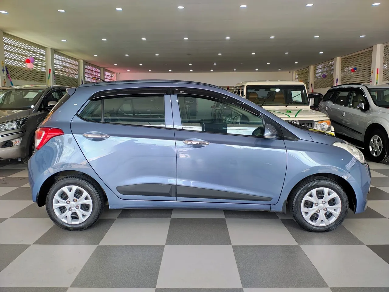 Used Car Buyers in Velachery